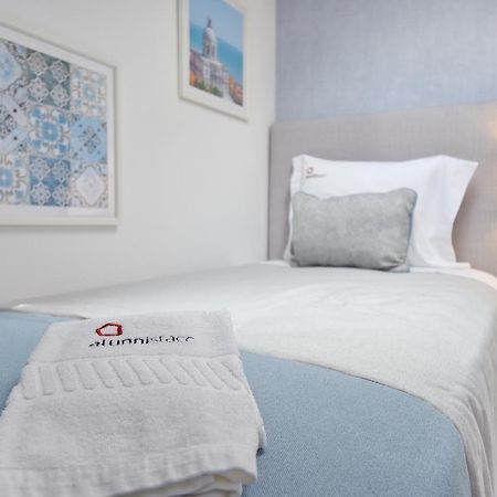 Alunni Stacc Guesthouse Lissabon Buitenkant foto
