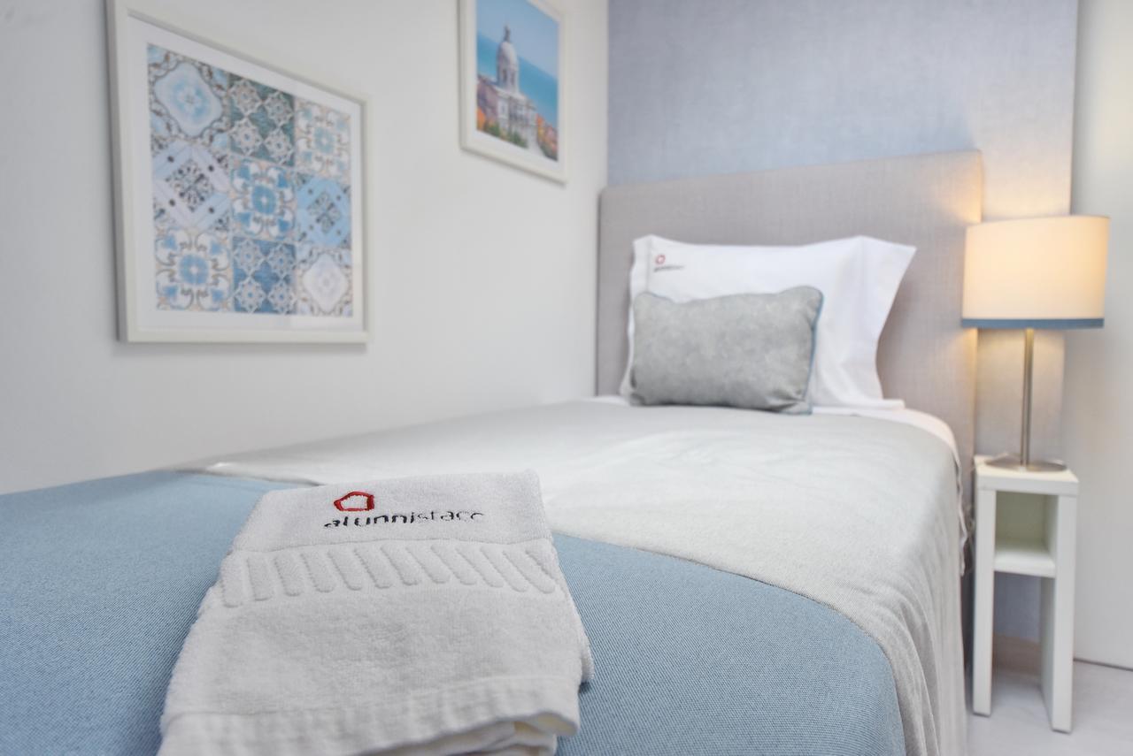 Alunni Stacc Guesthouse Lissabon Buitenkant foto